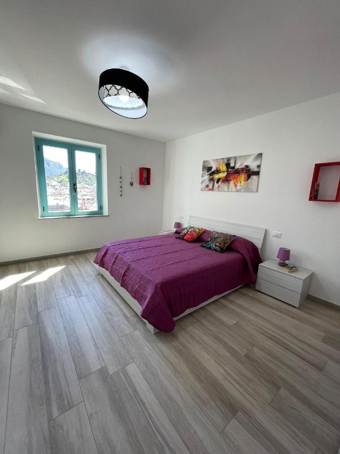 Apartamento Casa Vacanze Sa Piazza Dorgali Exterior foto